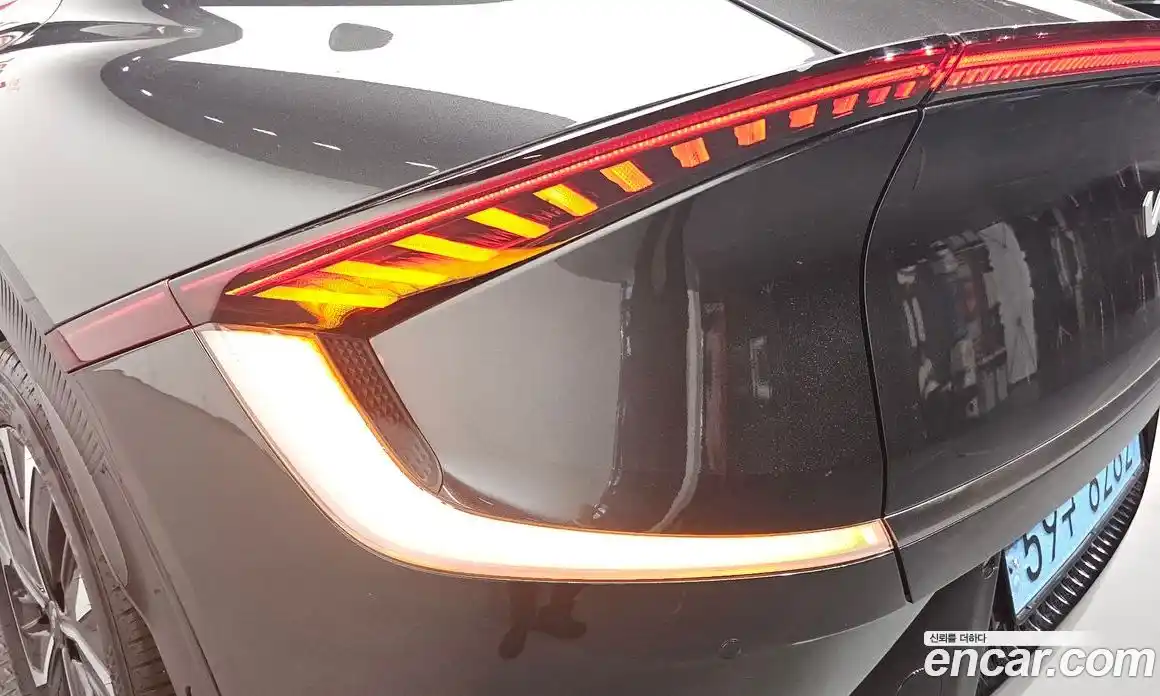Kia EV6 2024 0.1 автомат (гидро), фото 9