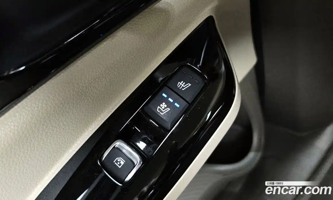 Kia Carnival 2022 2.2 автомат (гидро), фото 24