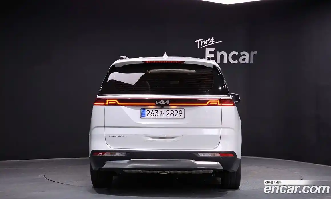 Kia Carnival 2022 2.2 автомат (гидро), фото 4