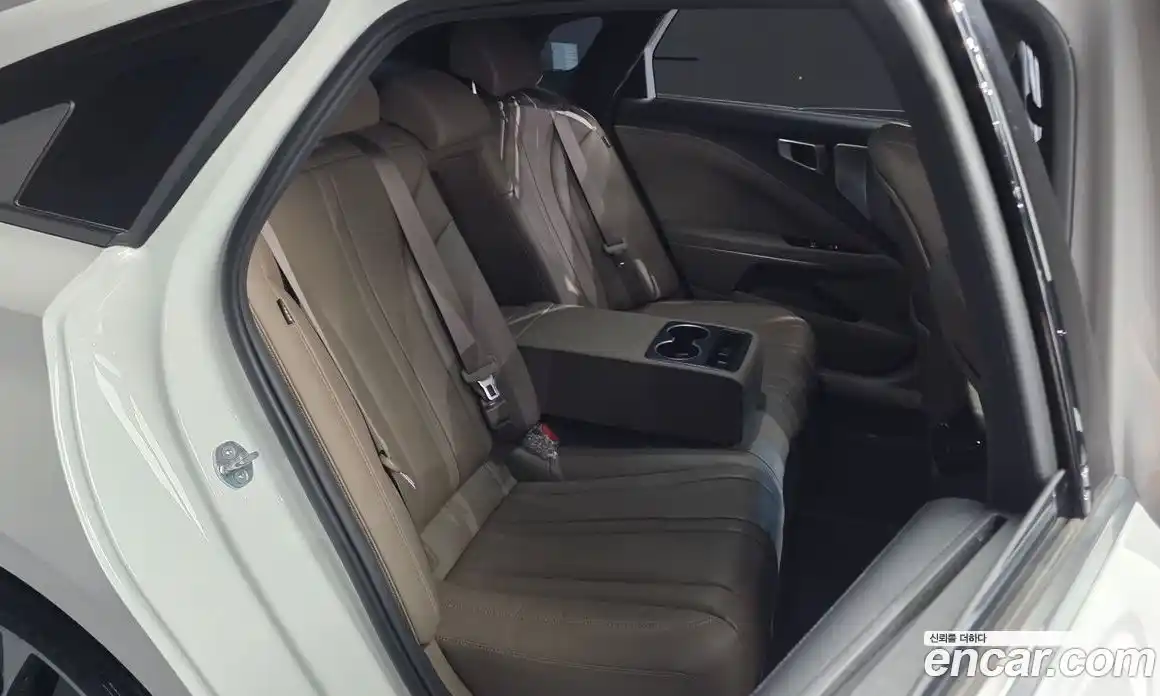 Kia K8 2022 2.5 автомат (гидро), фото 18