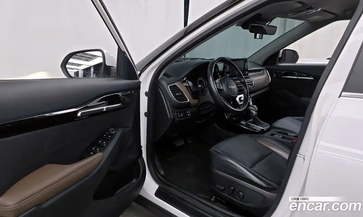 Kia Seltos 2022 1.6 автомат (гидро), фото 13