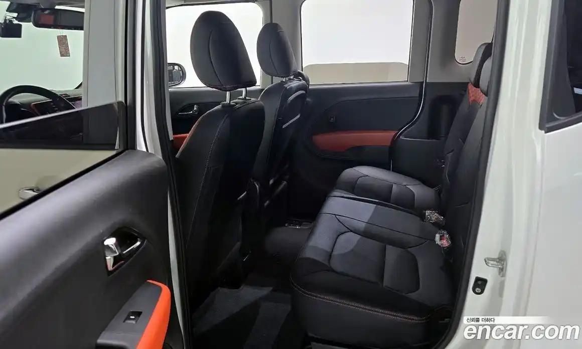Kia Ray 2022 1.0 автомат (гидро), фото 11