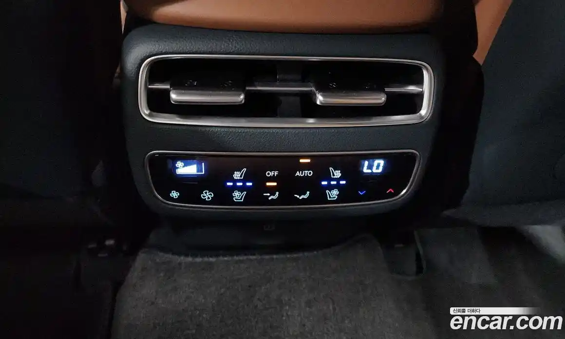 Genesis GV70 2025 2.5 автомат (гидро), фото 19