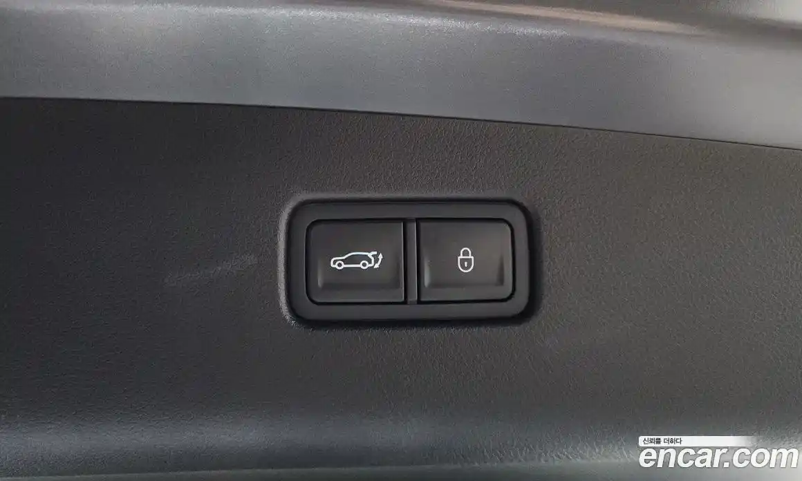 Genesis GV70 2025 2.5 автомат (гидро), фото 25