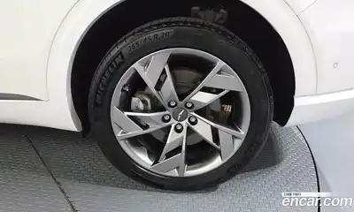 Genesis GV70 2022 0.1 автомат (гидро), миниатюра 7