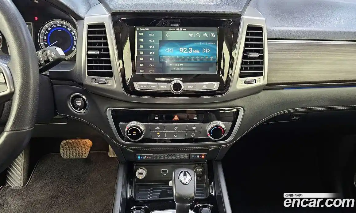 SsangYong Rexton 2018 2.2 автомат (гидро), фото 13