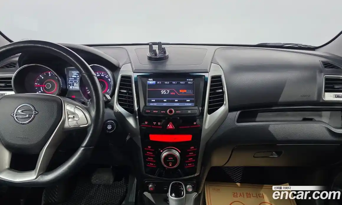 SsangYong TIBOLI 2015 1.6 автомат (гидро), фото 17