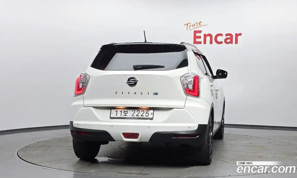 SsangYong TIBOLI 2015 1.6 автомат (гидро), фото 4