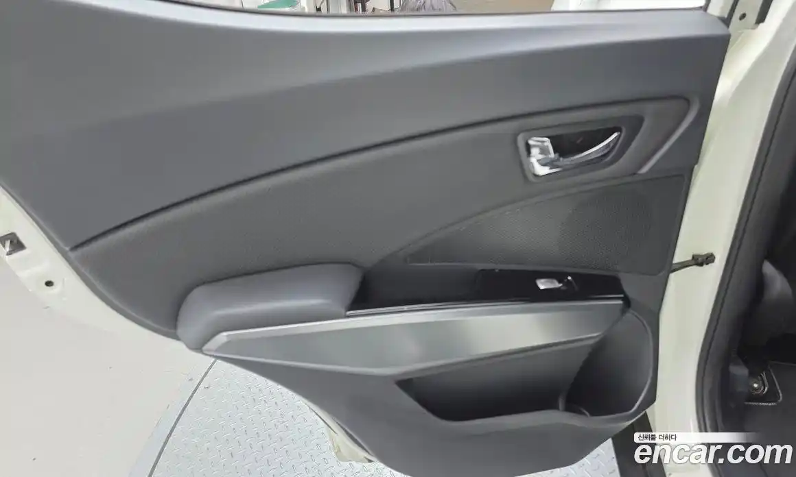 SsangYong TIBOLI 2018 1.6 автомат (гидро), фото 15