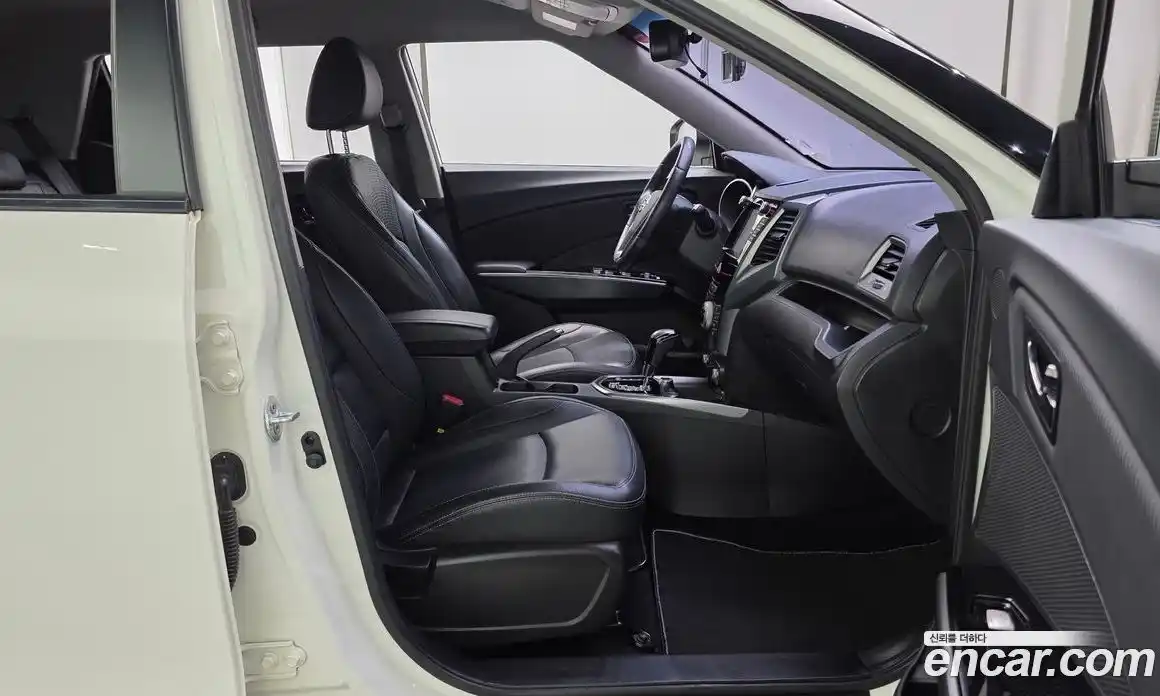 SsangYong TIBOLI 2018 1.6 автомат (гидро), фото 16
