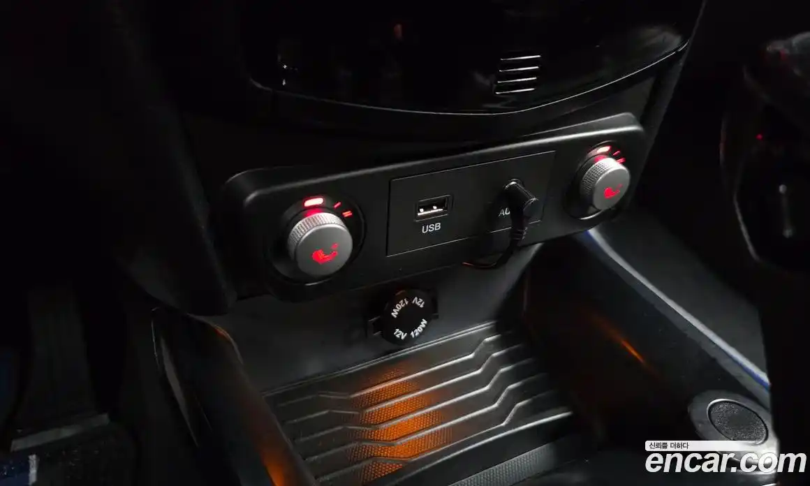 SsangYong TIBOLI 2018 1.6 автомат (гидро), фото 17