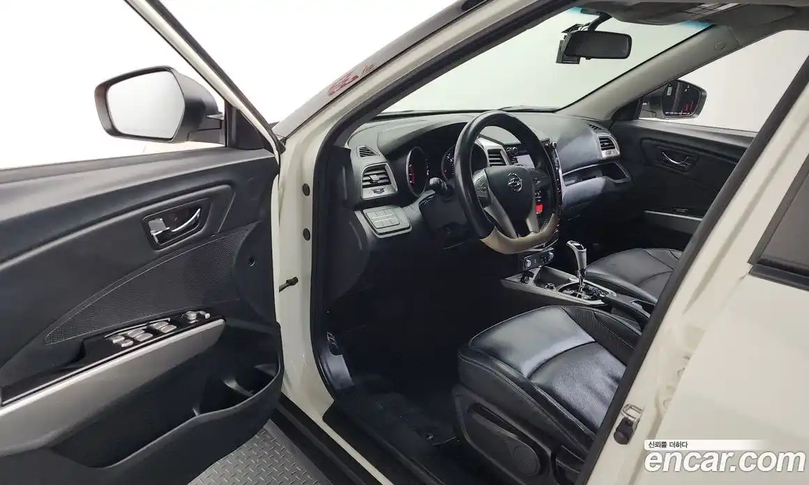 SsangYong TIBOLI 2015 1.6 автомат (гидро), фото 13