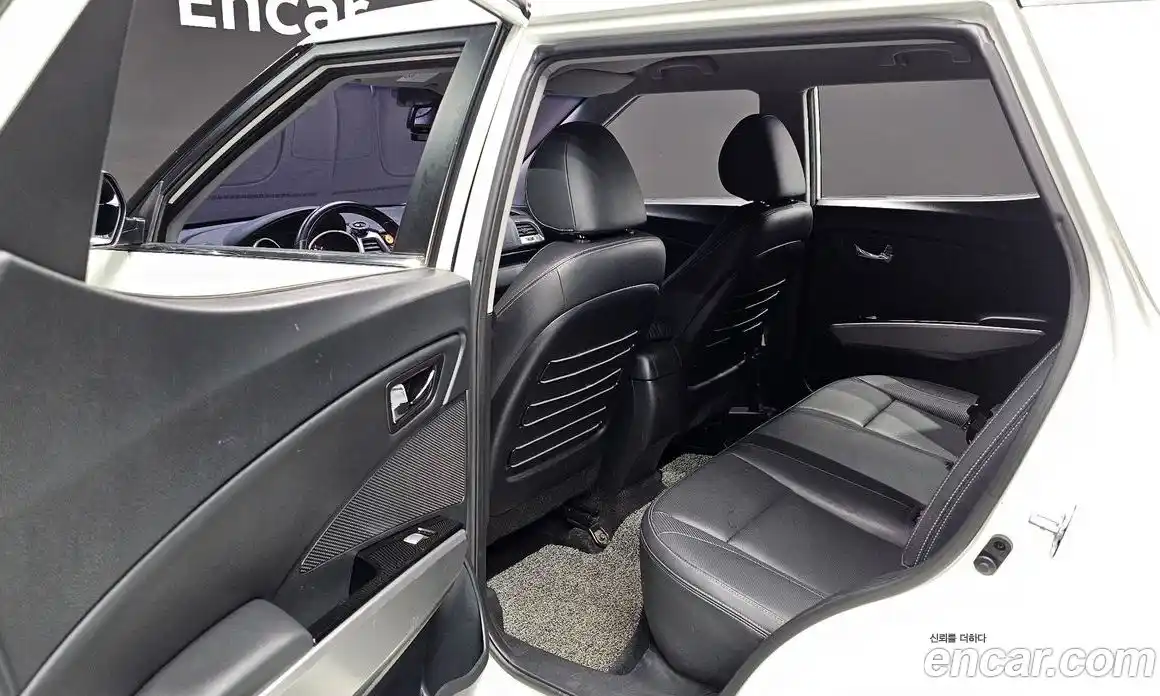 SsangYong TIBOLI 2015 1.6 автомат (гидро), фото 12