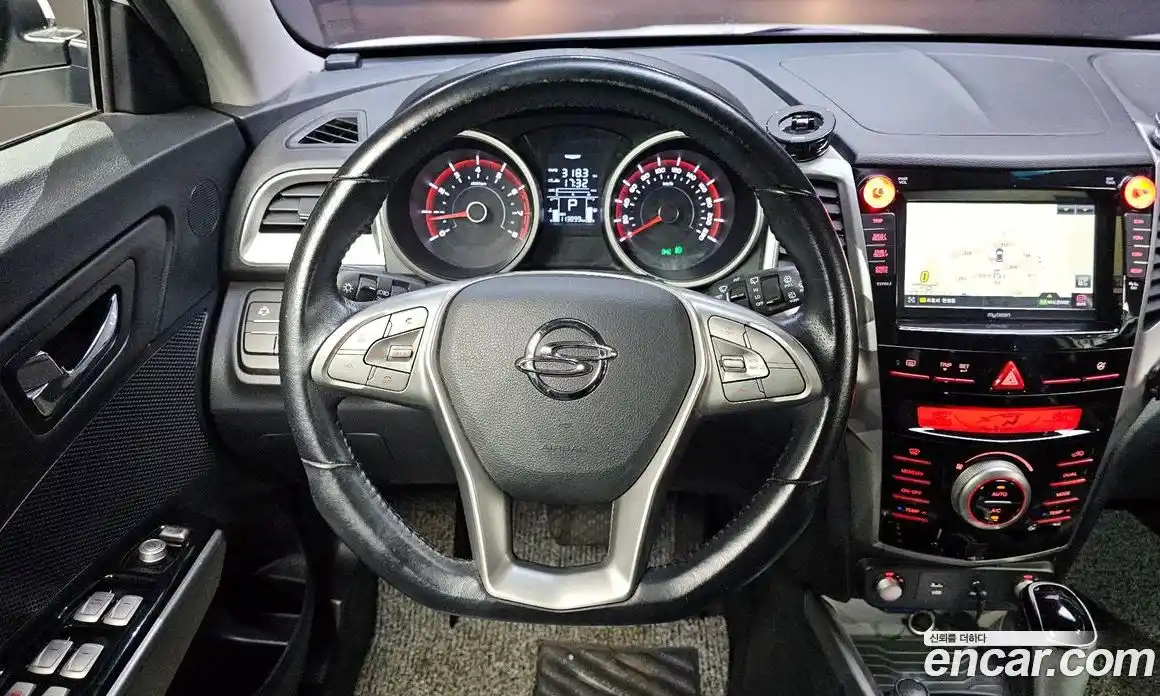 SsangYong TIBOLI 2015 1.6 автомат (гидро), фото 13