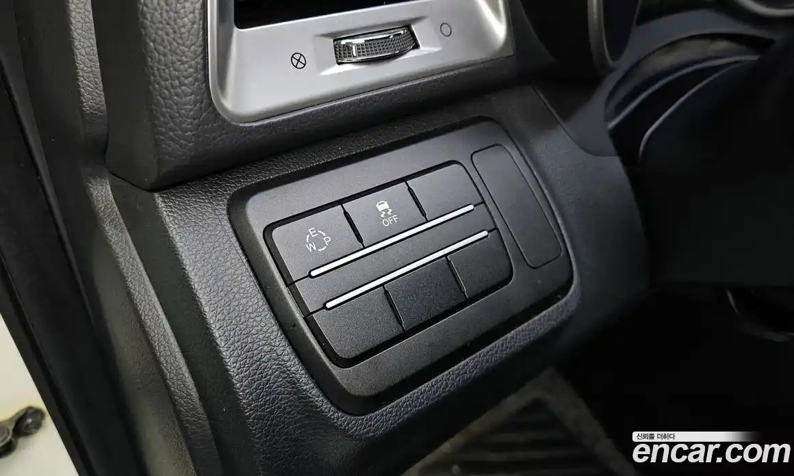 SsangYong TIBOLI 2015 1.6 автомат (гидро), фото 16