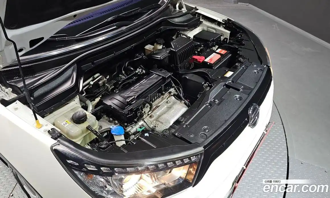 SsangYong TIBOLI 2015 1.6 автомат (гидро), фото 6