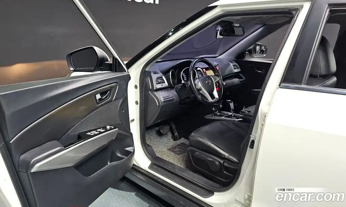 SsangYong TIBOLI 2015 1.6 автомат (гидро), фото 10