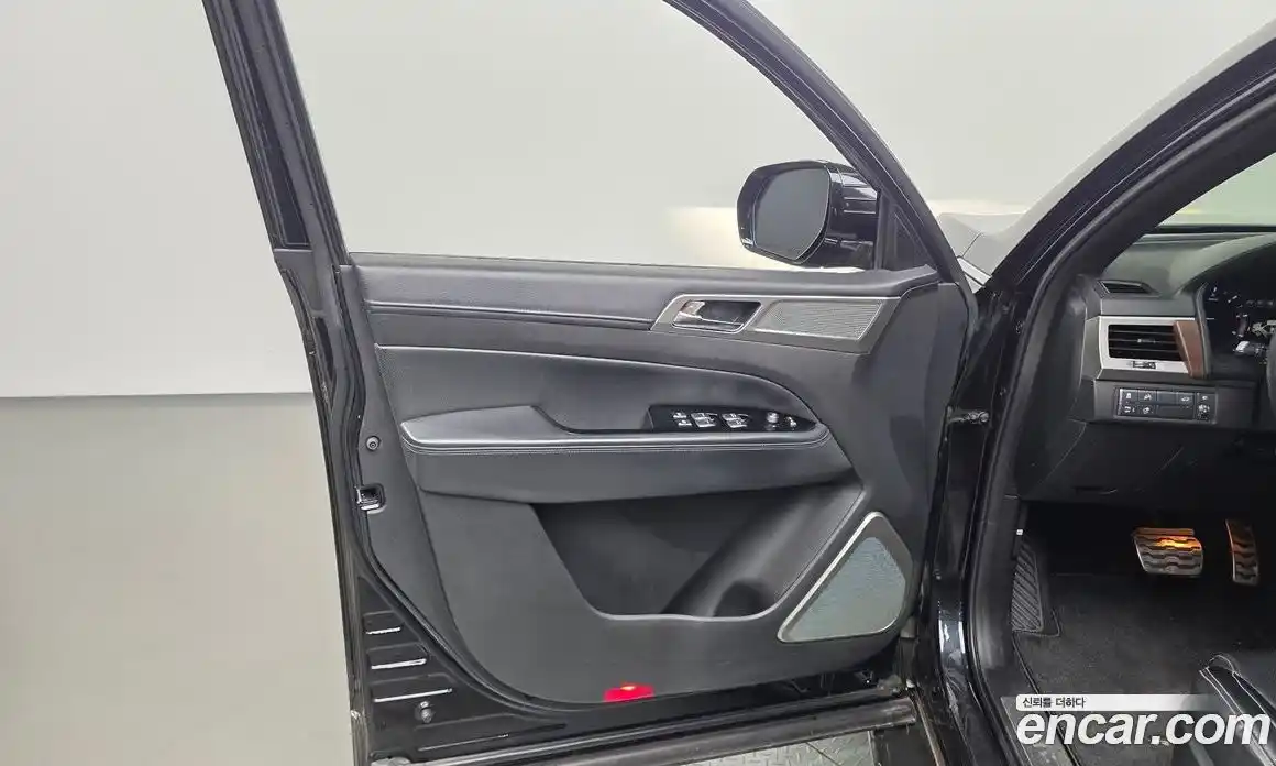 SsangYong Rexton 2017 2.2 автомат (гидро), фото 14