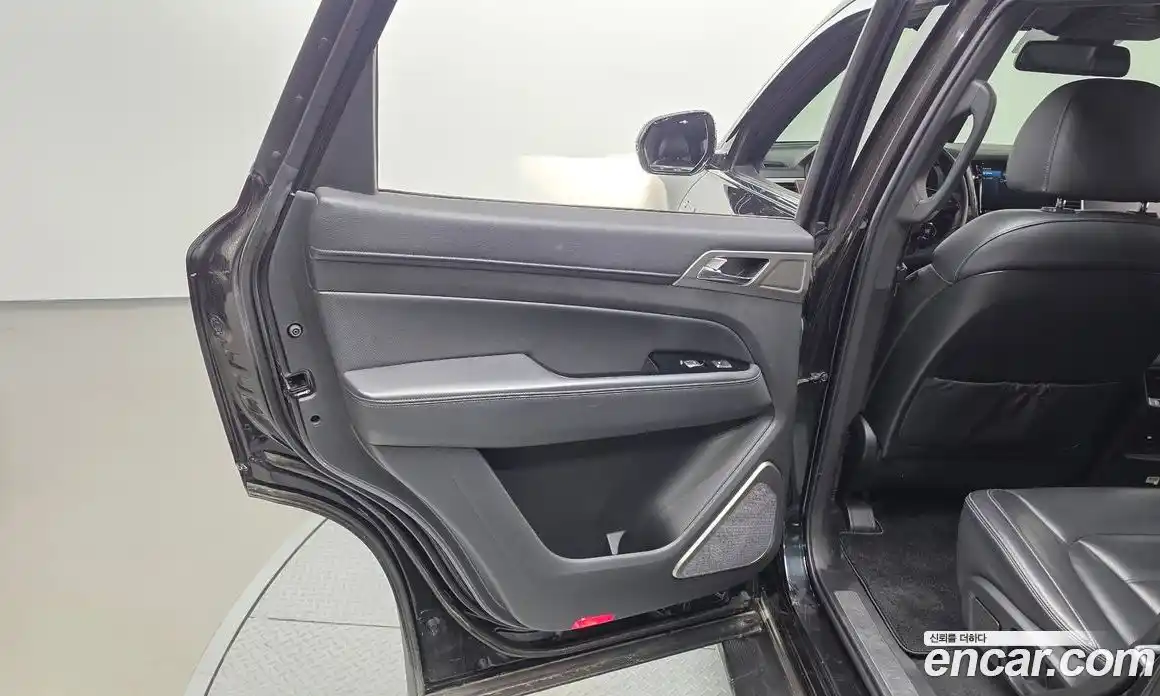 SsangYong Rexton 2017 2.2 автомат (гидро), фото 15