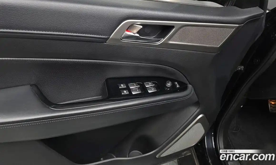 SsangYong Rexton 2017 2.2 автомат (гидро), фото 28