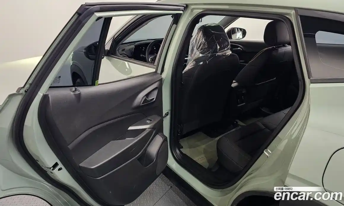 Chevrolet Trax 2023 1.2 автомат (гидро), фото 12