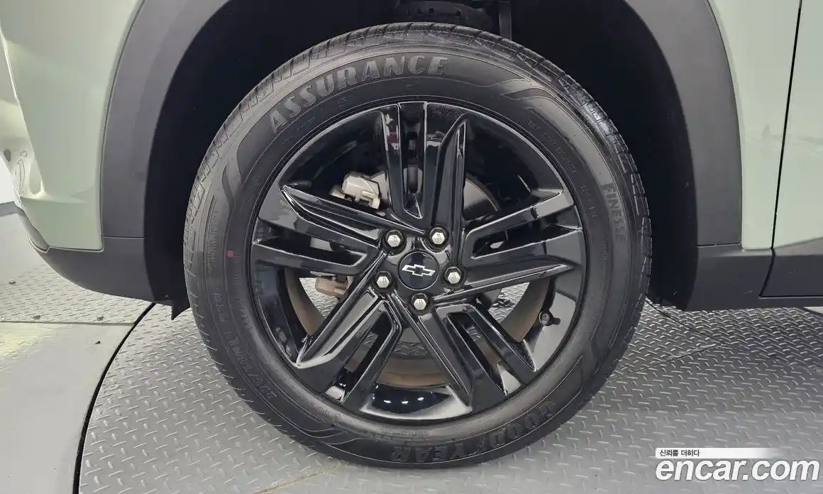 Chevrolet Trax 2023 1.2 автомат (гидро), фото 5