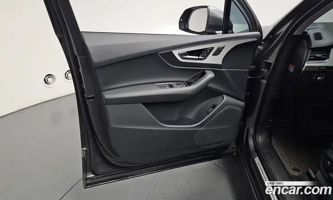 Audi Q7 2019 2.0 автомат (гидро), фото 13