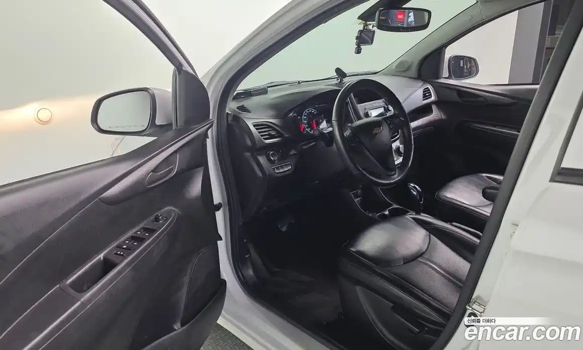 Chevrolet Spark 2018 1.0 автомат (гидро), фото 10