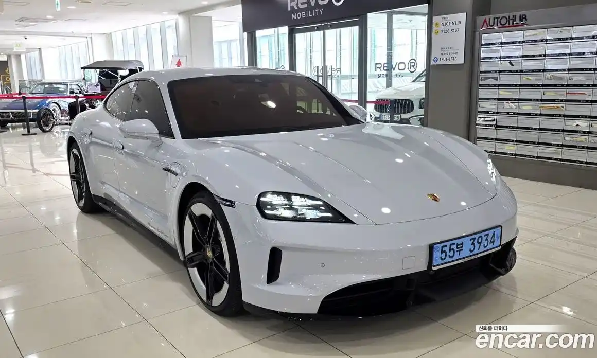 Porsche Taycan 2026 0.1 автомат (гидро), фото 3