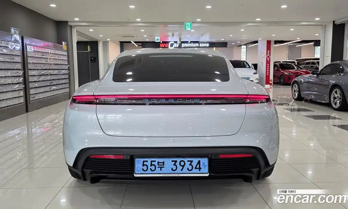 Porsche Taycan 2026 0.1 автомат (гидро), фото 6
