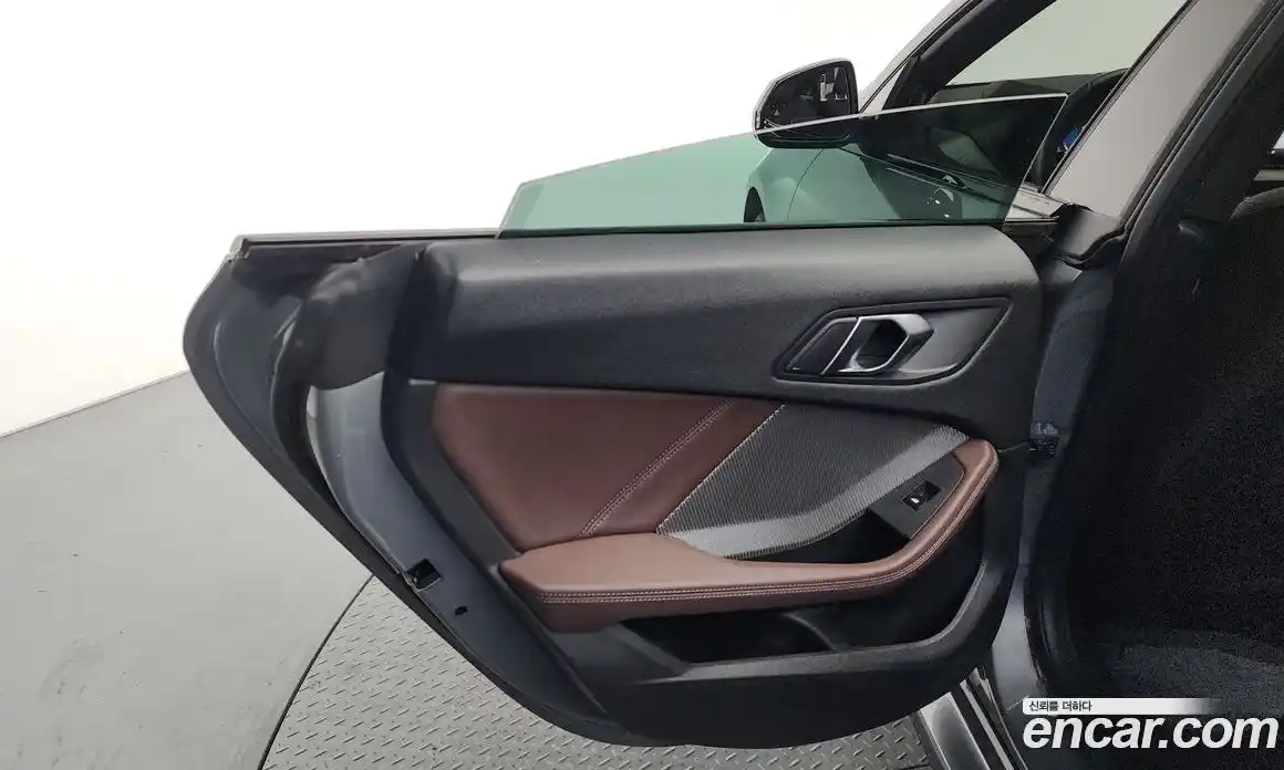 BMW 2 серия 2025 2.0 автомат (гидро), фото 15