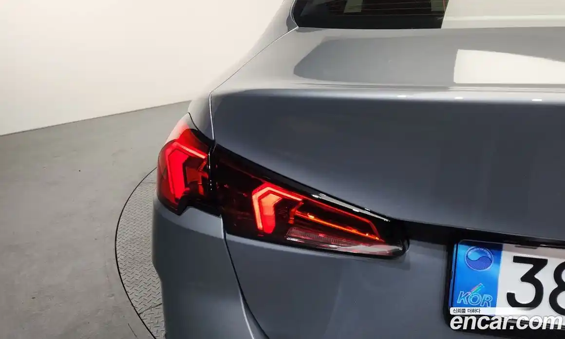 BMW 2 серия 2025 2.0 автомат (гидро), фото 9
