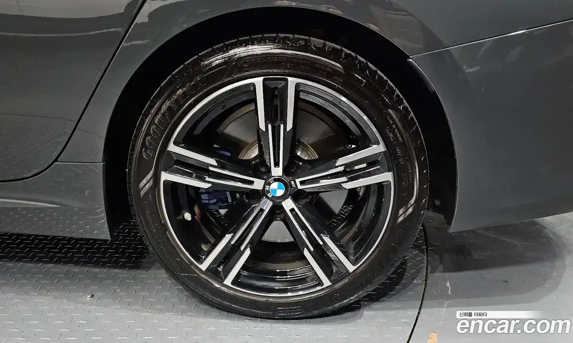 BMW 3 серия 2025 2.0 автомат (гидро), фото 6