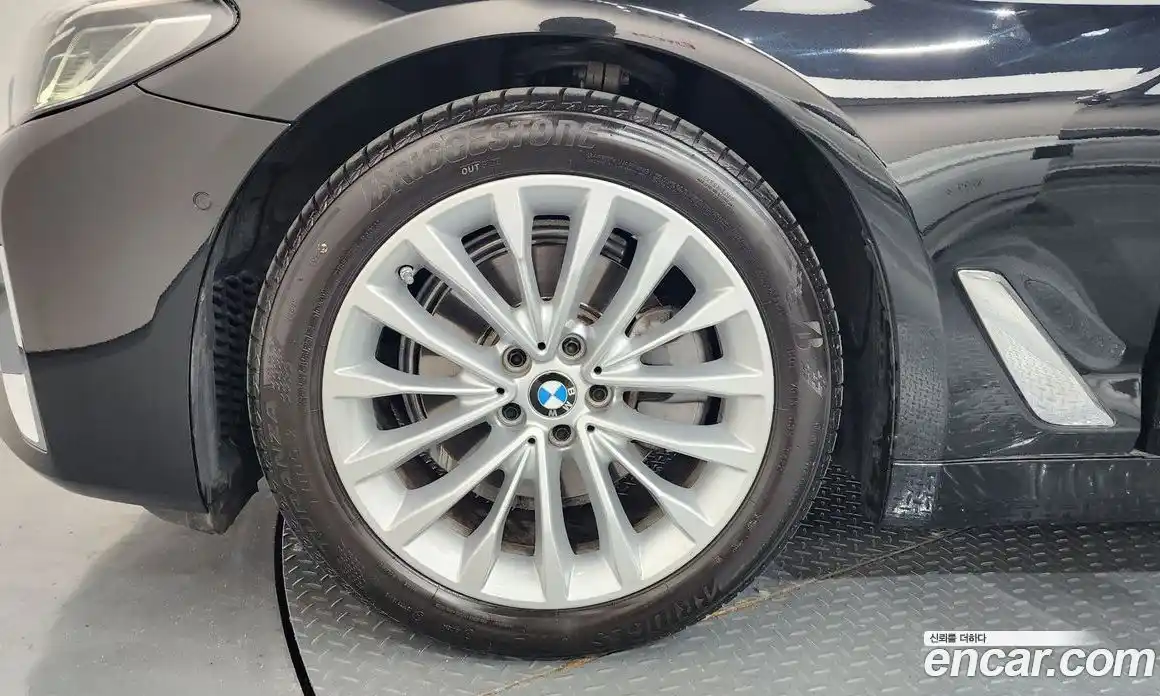 BMW 5 серия 2022 2.0 автомат (гидро), фото 5