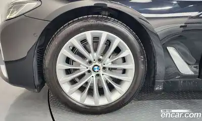 BMW 5 серия 2022 2.0 автомат (гидро), миниатюра 5