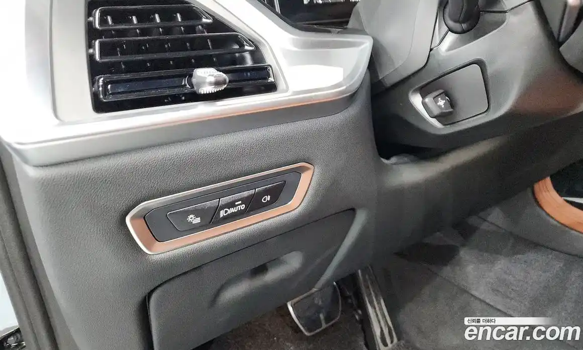 BMW X7 2024 3.0 автомат (гидро), фото 27