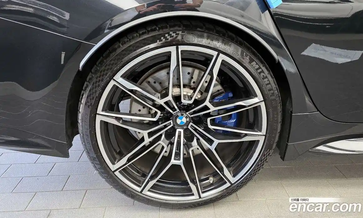 BMW M3 2024 3.0 автомат (гидро), фото 5