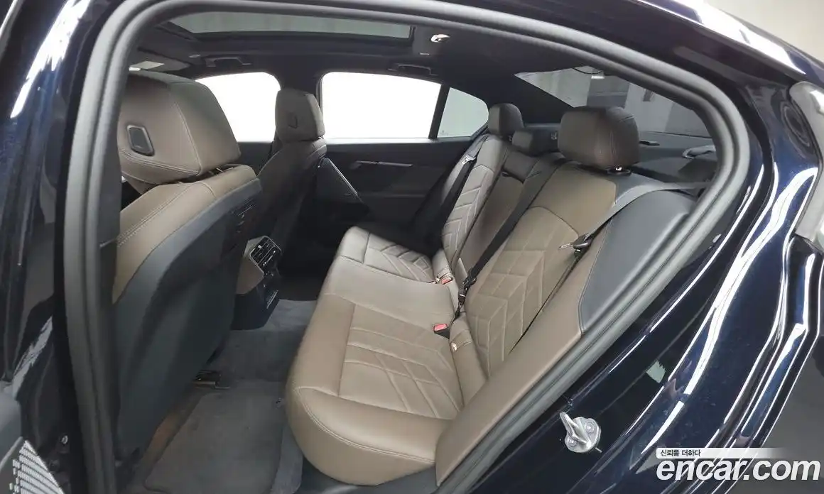 BMW 5 серия 2024 2.0 автомат (гидро), фото 18