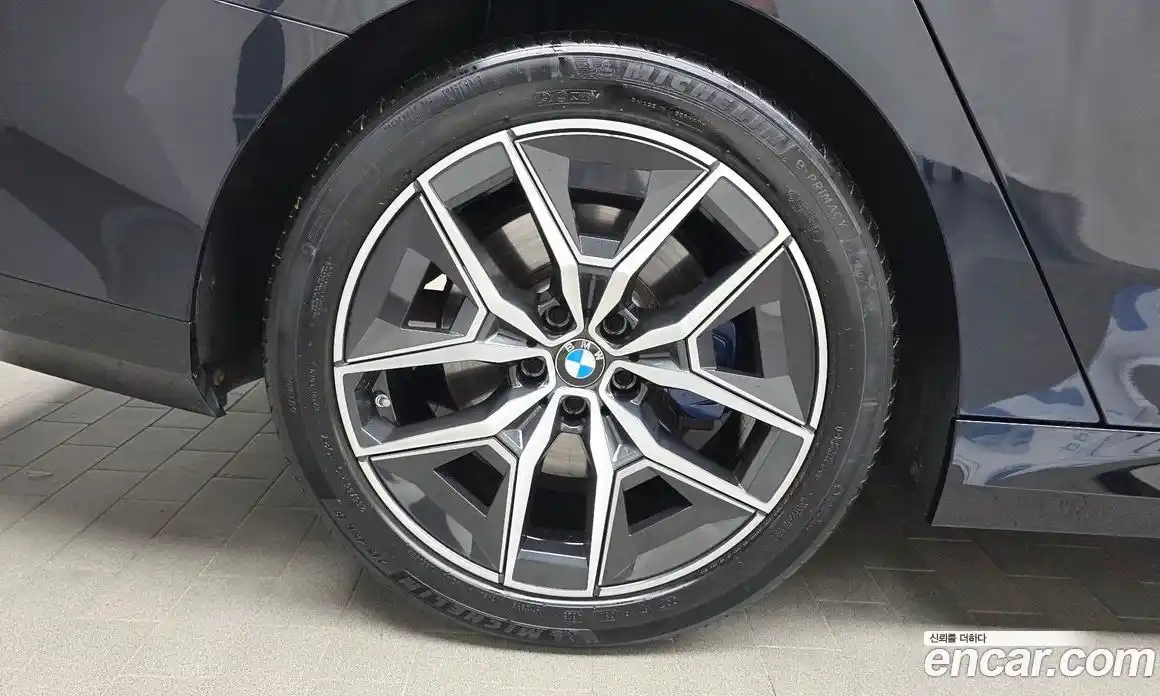 BMW 5 серия 2024 2.0 автомат (гидро), фото 5