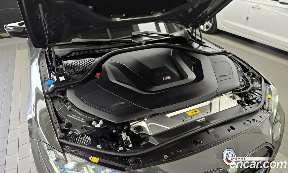 BMW i4 2023 0.2 автомат (гидро), фото 5