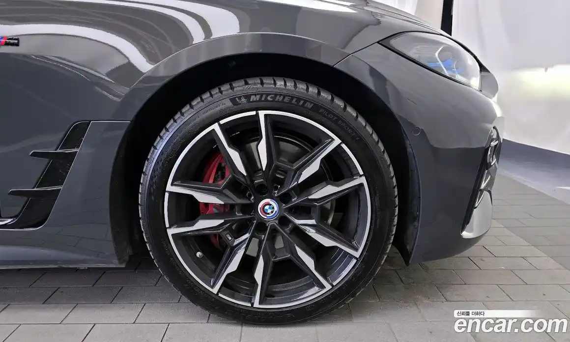 BMW i4 2023 0.2 автомат (гидро), фото 6