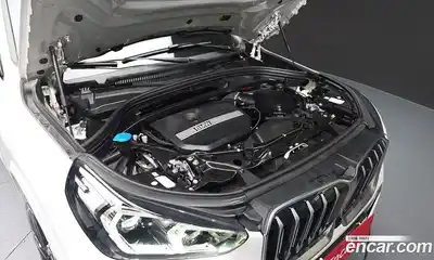 BMW X1 2023 2.0 автомат (гидро), миниатюра 6