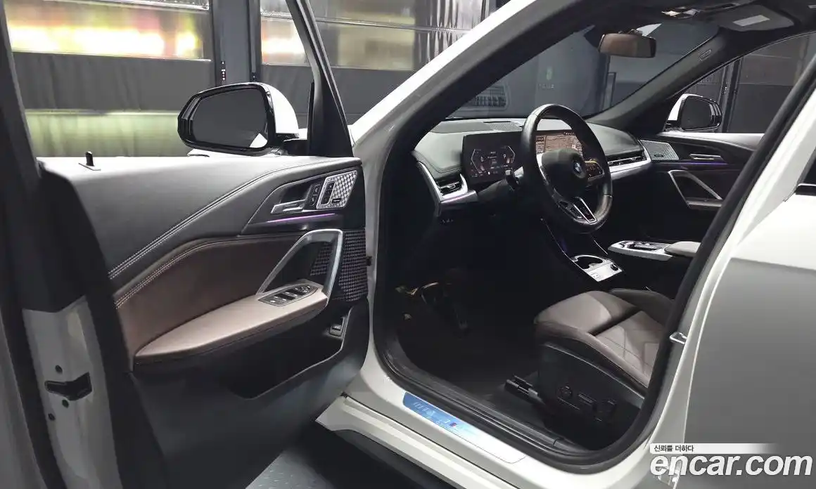 BMW X1 2023 2.0 автомат (гидро), фото 10