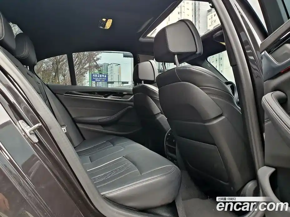 BMW 5 серия 2021 2.0 автомат (гидро), фото 7
