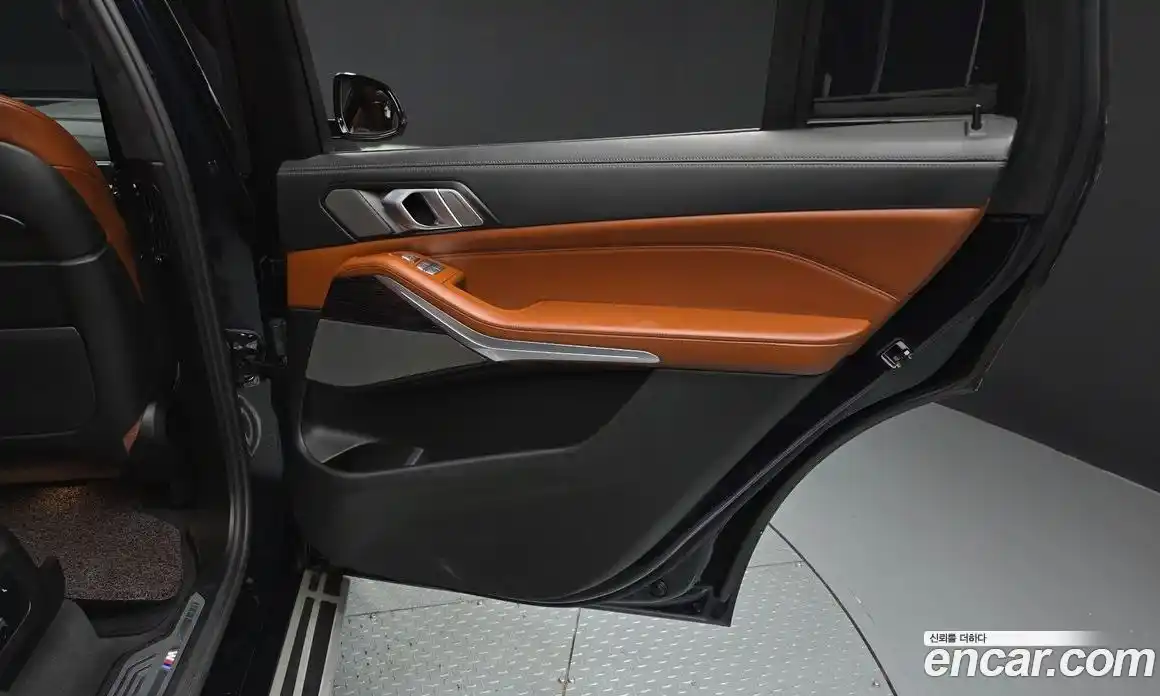 BMW X7 2021 3.0 автомат (гидро), фото 15