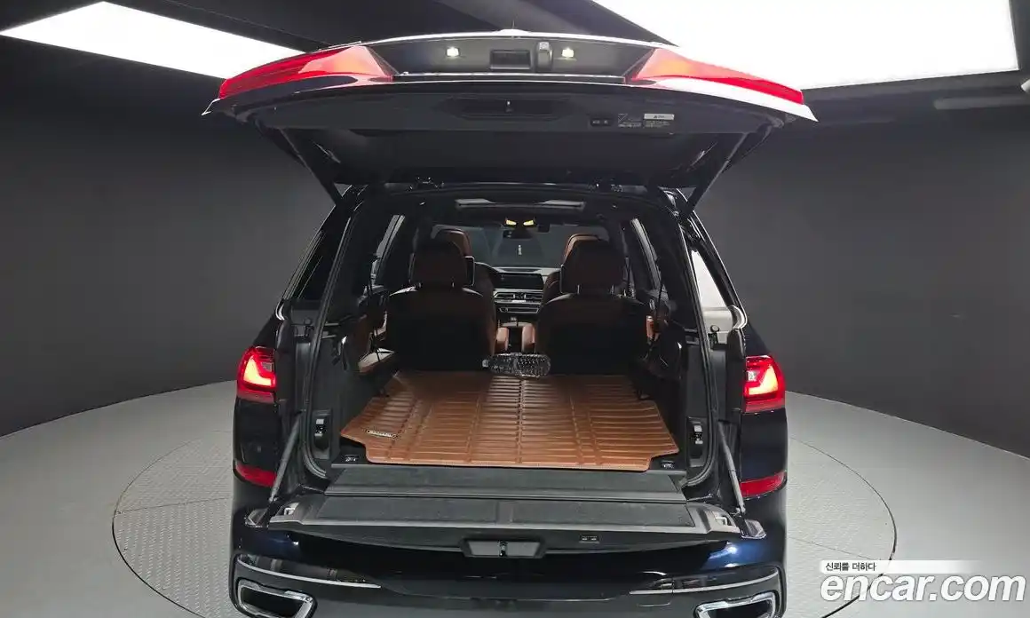 BMW X7 2021 3.0 автомат (гидро), фото 26