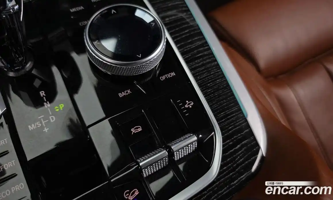 BMW X7 2021 3.0 автомат (гидро), фото 27