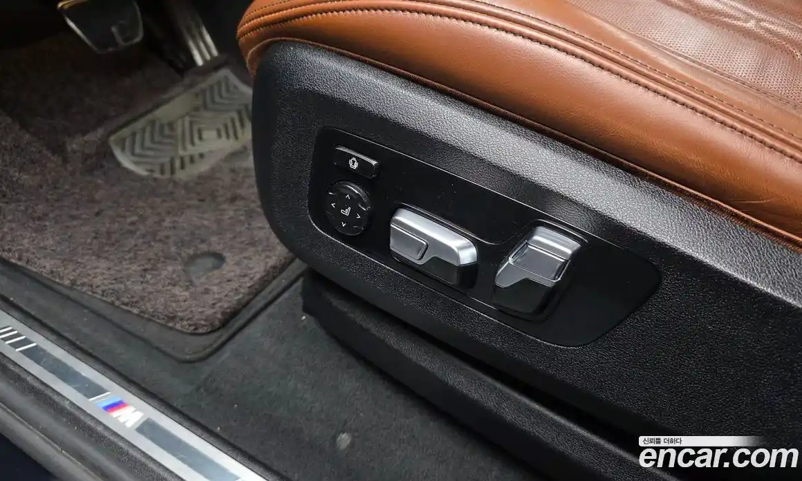 BMW X7 2021 3.0 автомат (гидро), фото 32