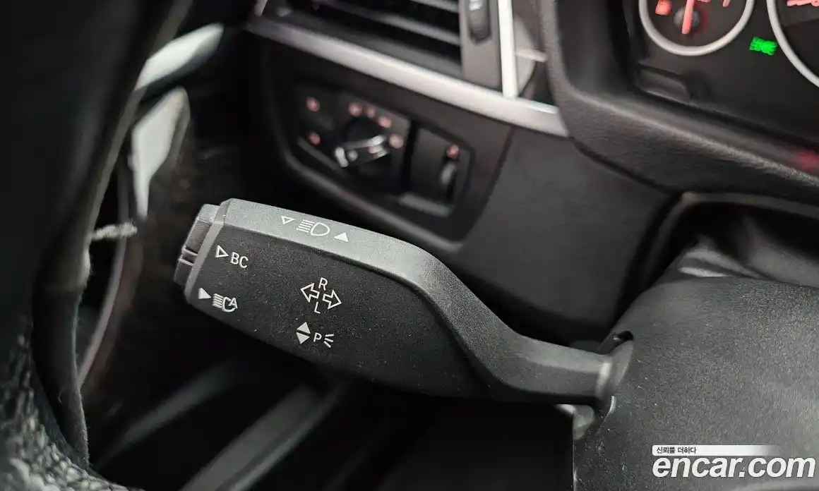 BMW 3 серия 2018 2.0 автомат (гидро), фото 28