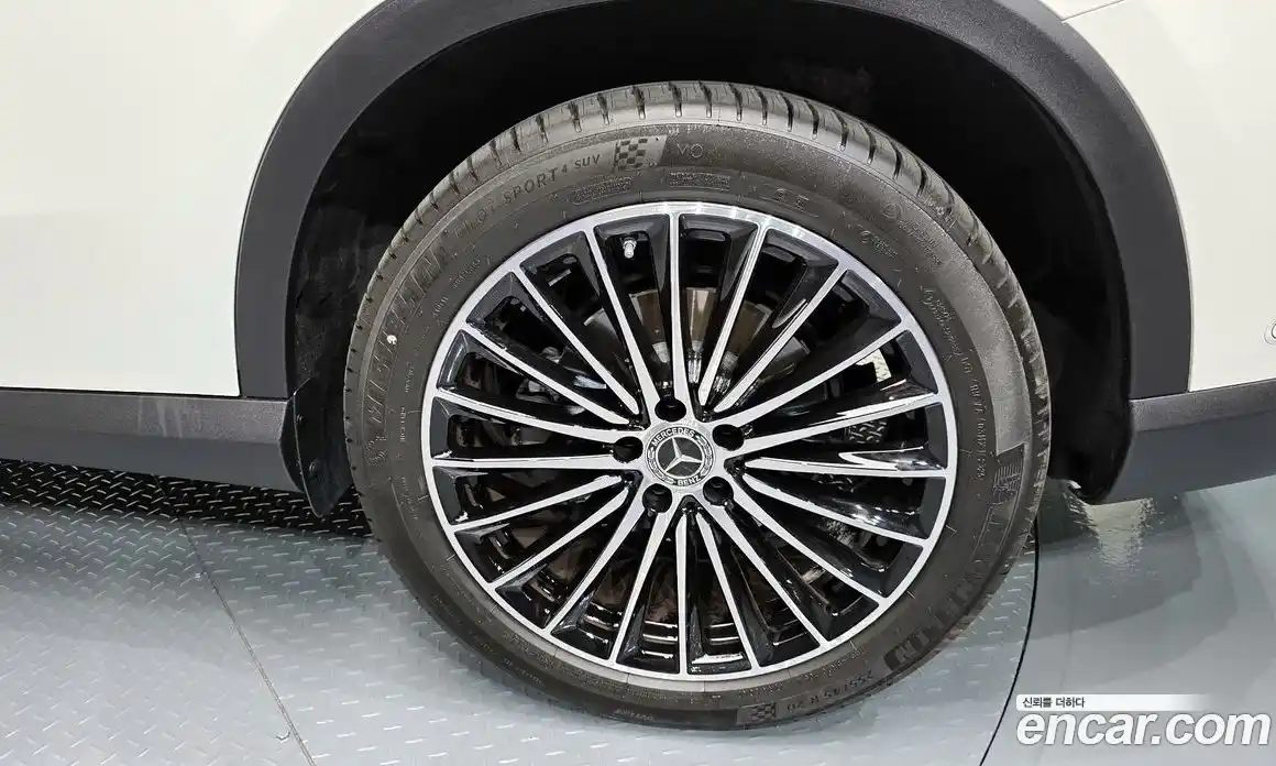 Mercedes-Benz GLC-Class 2025 2.0 автомат (гидро), фото 7